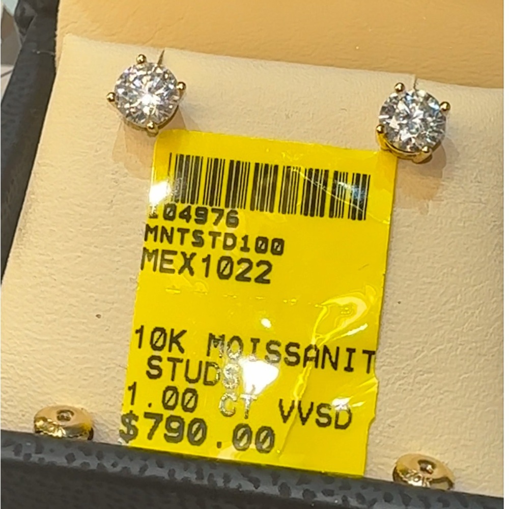 10kt gold moissanite earrings vvsd, 1.00 cttw